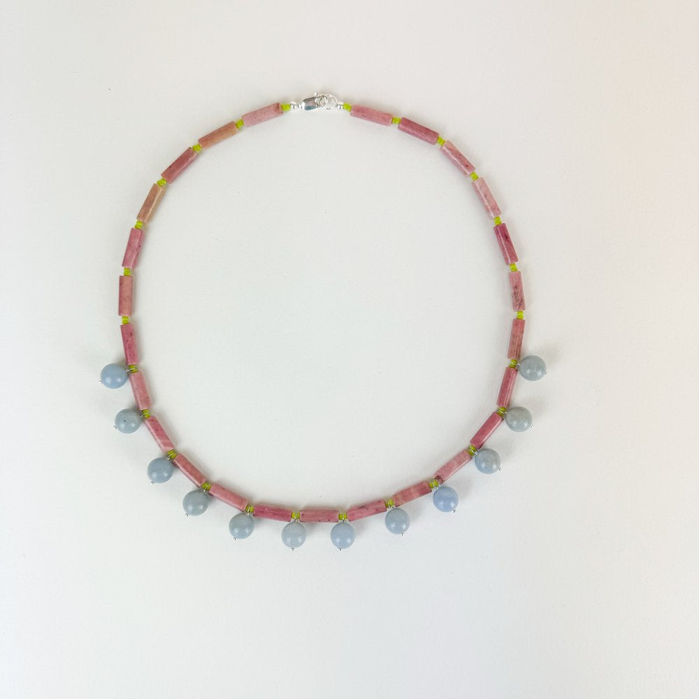 The Myre Necklace Pink